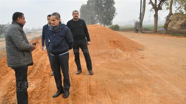 محافظ الغربية يتابع أعمال المرحلة الثانية من رصف محور “طنطا – السنطة