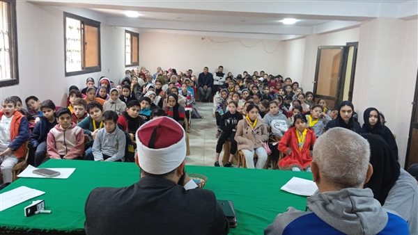 الرواق الأزهري للنشء بالقليوبية يناقش قضية التعامل مع المجتمع