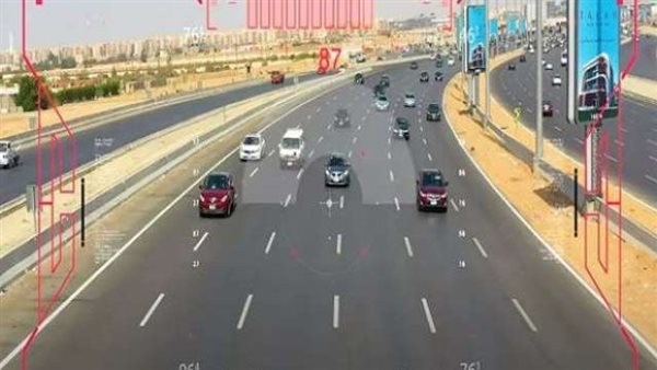 تحرير 891 مخالفة التحدث في الهاتف المحمول أثناء القيادة