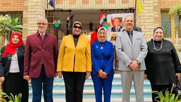 مدير تعليم الإسكندرية يتابع انتظام الدراسة بالفصل الدراسي الثاني