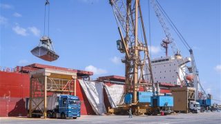 وصول 15 ألف طن قمح من أستراليا عبر ميناء دمياط