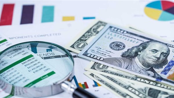 ارتفاع مؤشر الدولار الأمريكي عالميا بحركة تداولات مساء الجمعة 16-2-2024