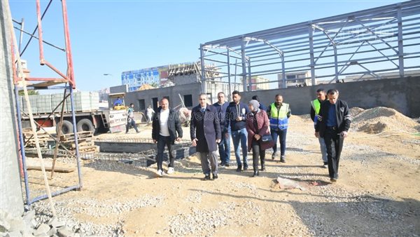 محافظ الغربية يتابع مشروعات الرصف والتطوير بالمحلة الكبرى (صور)