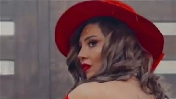 بمناسبة الفلانتين، رانيا فريد شوقي تعود لجمهورها بإطلالة حمراء (صور وفيديو)