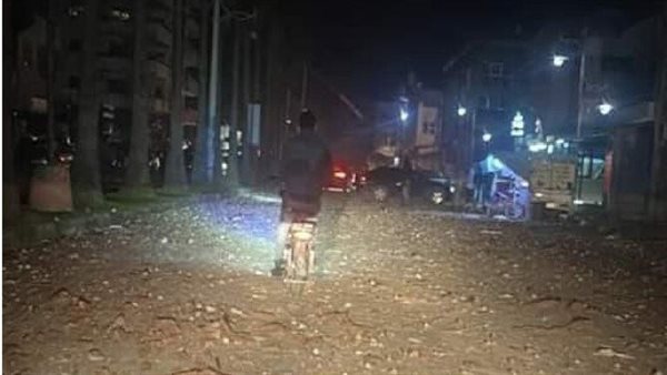 اللحظات الأولى للقصف الإسرائيلي على مدينة حمص السورية (فيديو)