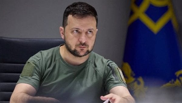 الرئيس الأوكراني يعين أوليكسندر سيرسكي قائدا للجيش الأوكراني خلفا لزالوجني