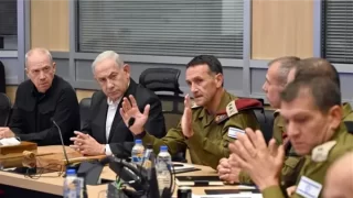 مجلس الحرب الإسرائيلي يفوض وفدا لاستئناف مفاوضات الأسرى مع حماس