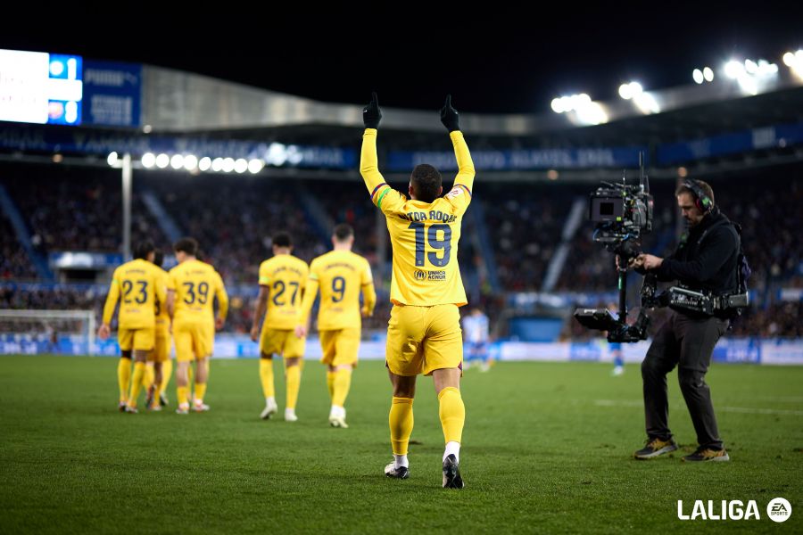 لقطات من مباراة برشلونة والافيس