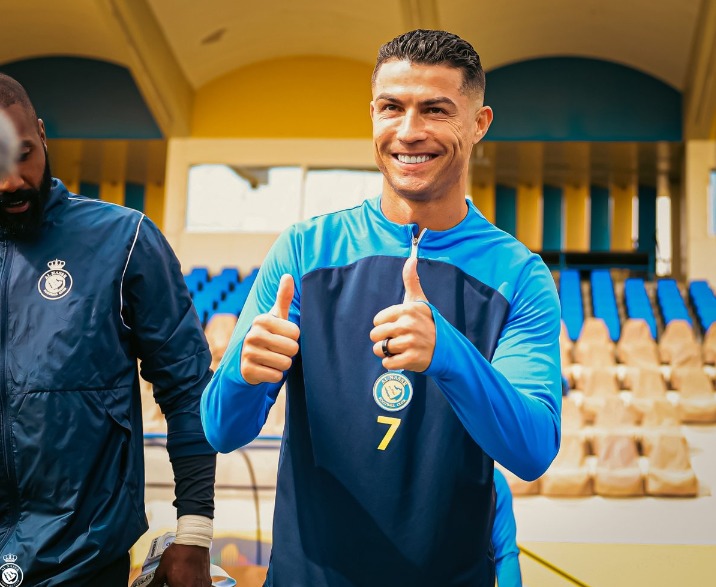 قبل مواجهة الهلال.. رونالدو يخطف الأنظار مع النصر