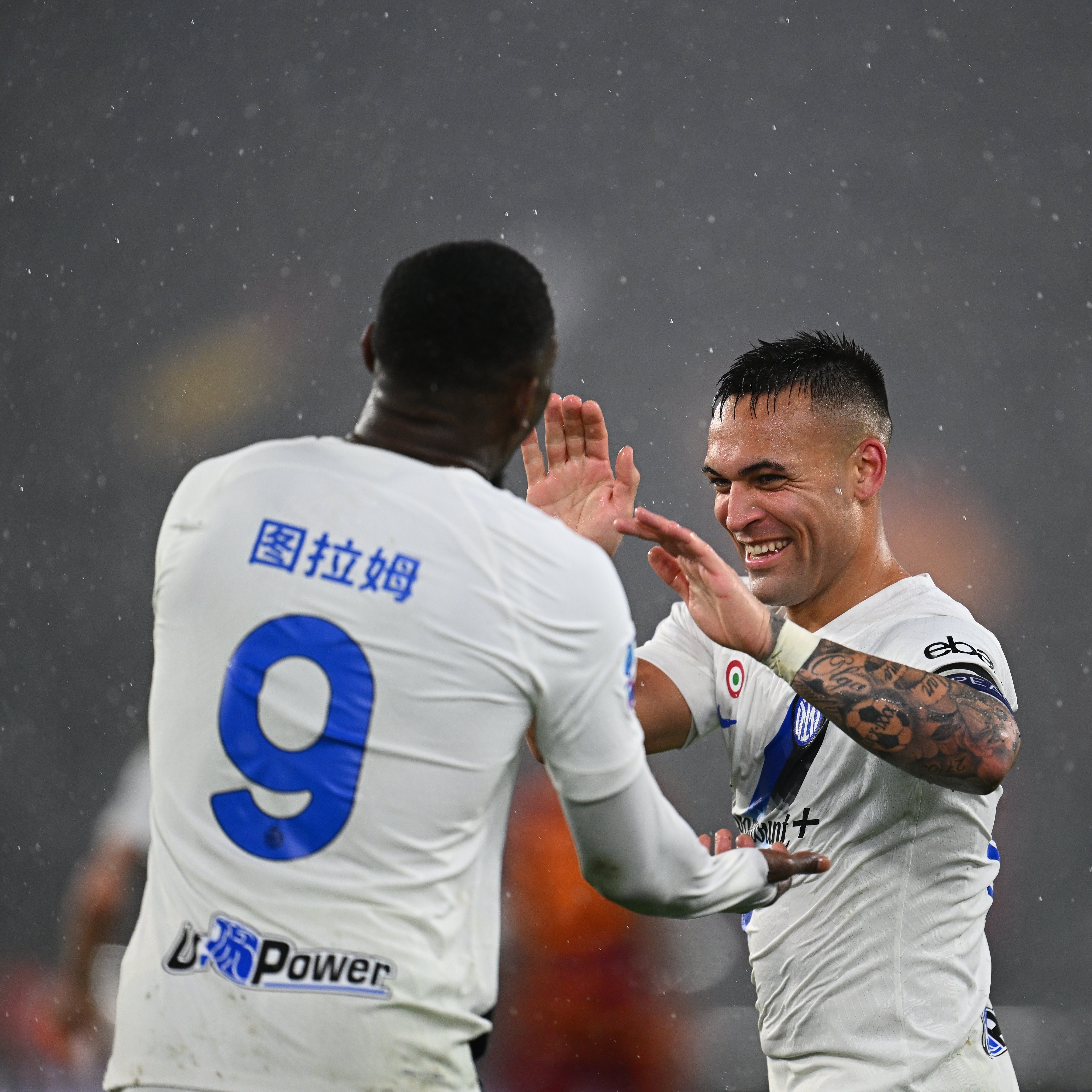 الصدارة في أمان.. إنتر يفوز على روما برباعية في الدوري الإيطالي