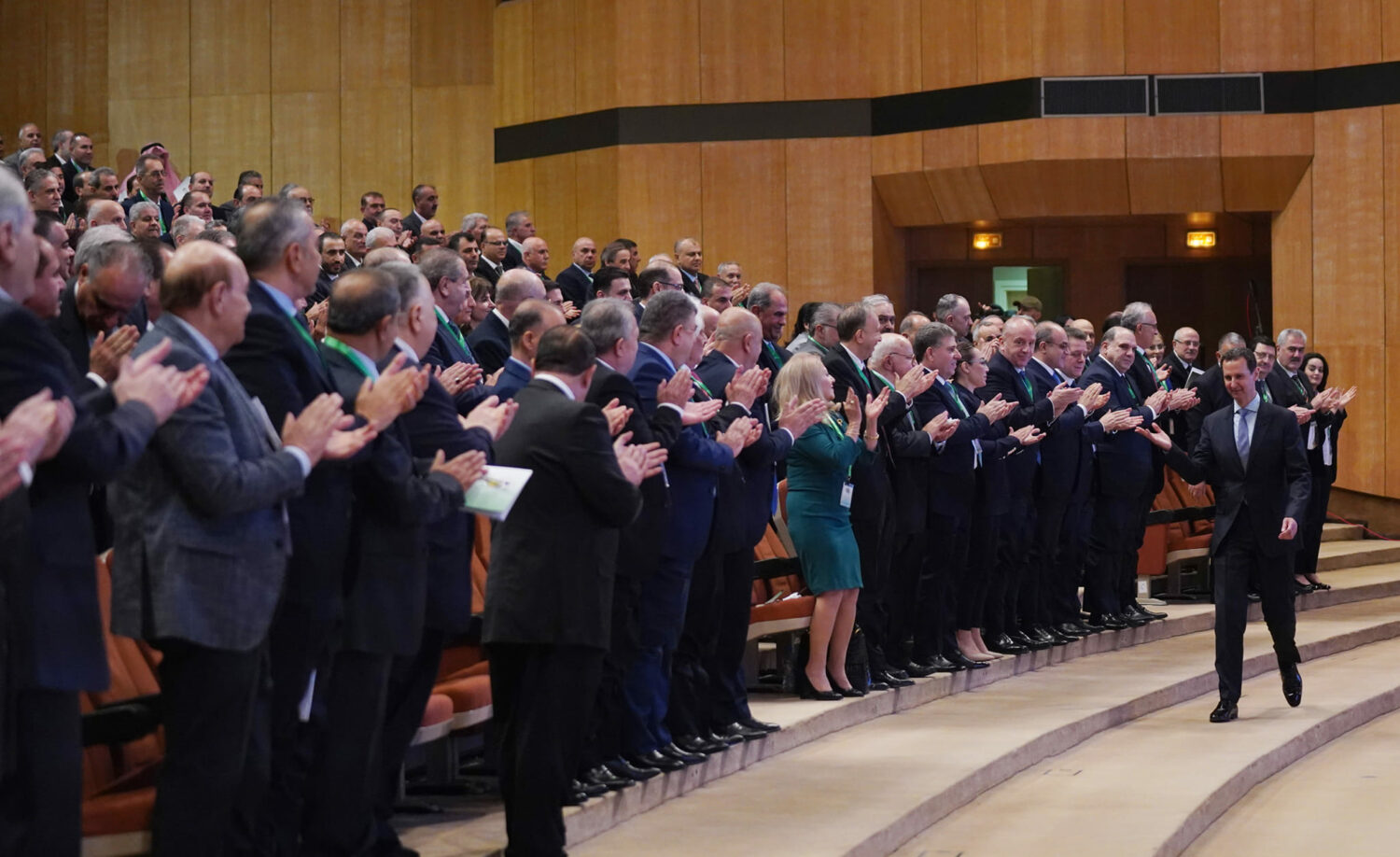 الرئيس السوري بشار الأسد خلال اجتماع انتخاب اللجنة المركزية للحزب "القيامة"