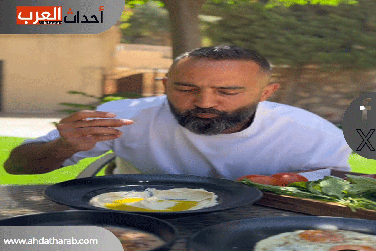 كم عمر تيمور الموج؟