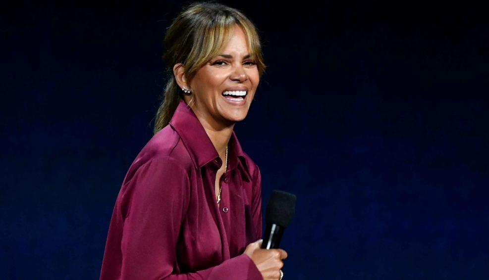 الممثلة هالي بيري