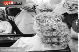 سيمون ماندلاك في العمل